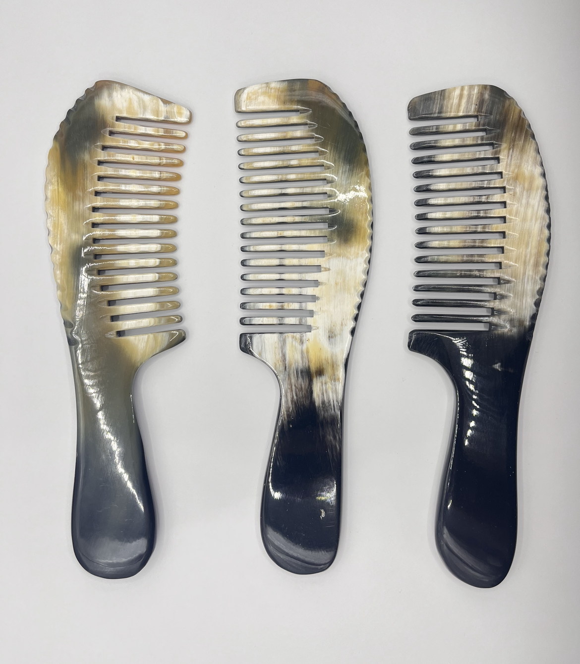 x2 WIDE TOOTHED BUFFALO HORN