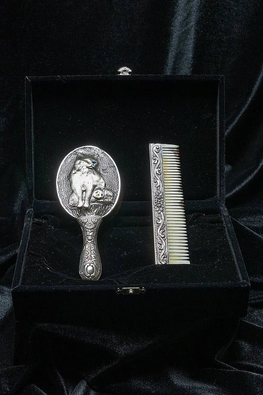 Regal Elegance: 925 Sterling Silver Horn Comb & Mirror Set